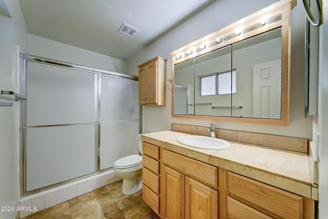 1556 E GLADE Avenue, Mesa, AZ 85204