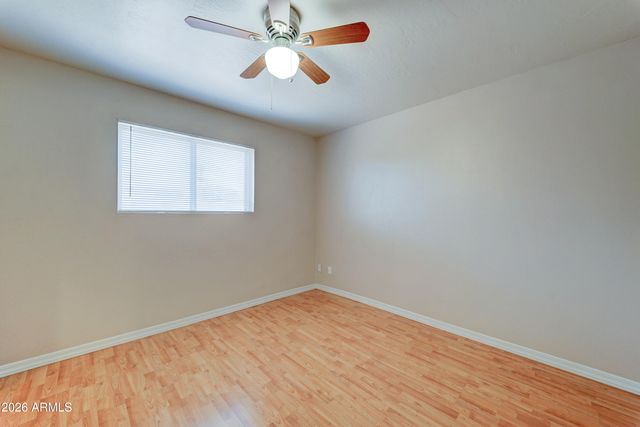1556 E GLADE Avenue, Mesa, AZ 85204