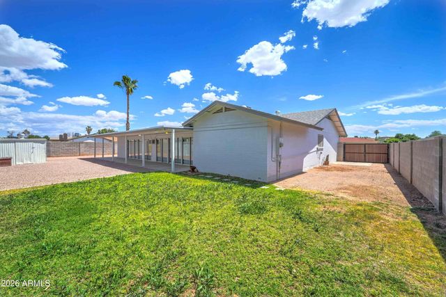 1556 E GLADE Avenue, Mesa, AZ 85204