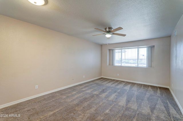 1556 E GLADE Avenue, Mesa, AZ 85204