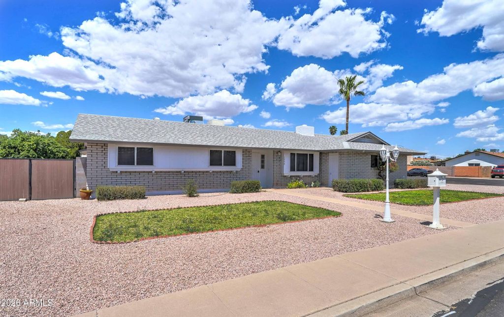 1556 E GLADE Avenue, Mesa, AZ 85204 — photo 2