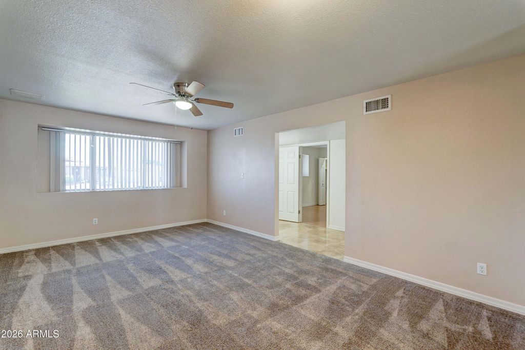 1556 E GLADE Avenue, Mesa, AZ 85204 — photo 4