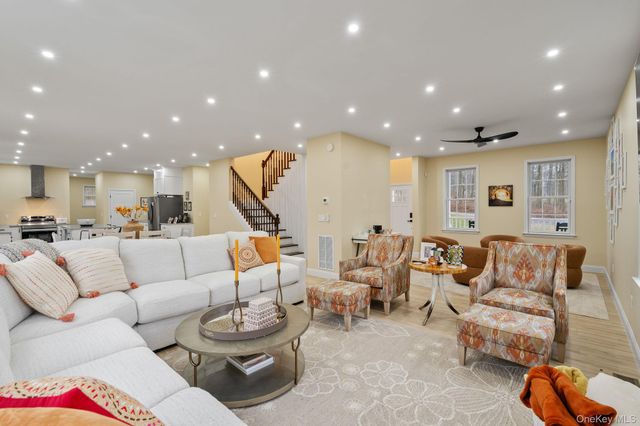 159 Rombout Road, Poughkeepsie, NY 12603