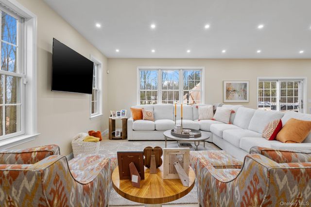 159 Rombout Road, Poughkeepsie, NY 12603