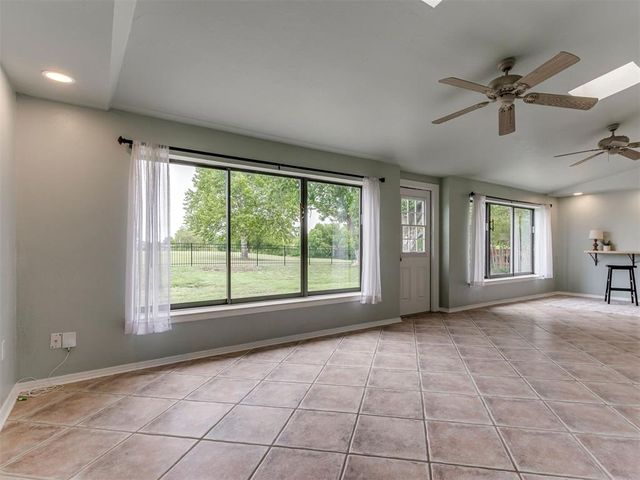 11017 NW 116th Street, Yukon, OK 73099