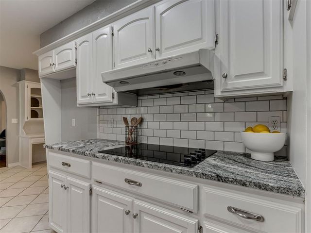 11017 NW 116th Street, Yukon, OK 73099
