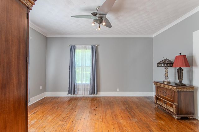 70 PICKWICK ST, Savannah, TN 38372