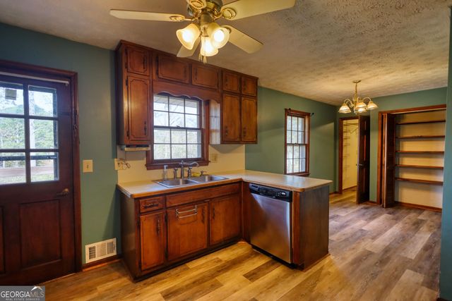 2289 Amberbrook Drive SW, Conyers, GA 30094