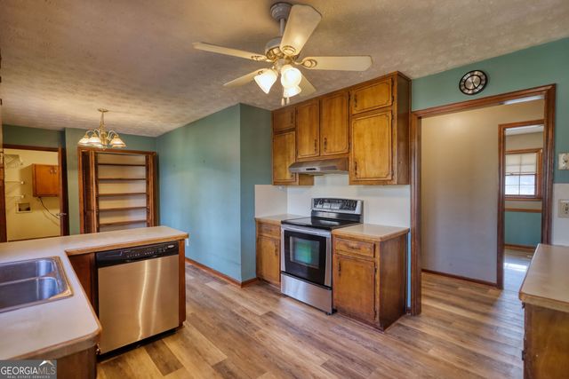 2289 Amberbrook Drive SW, Conyers, GA 30094