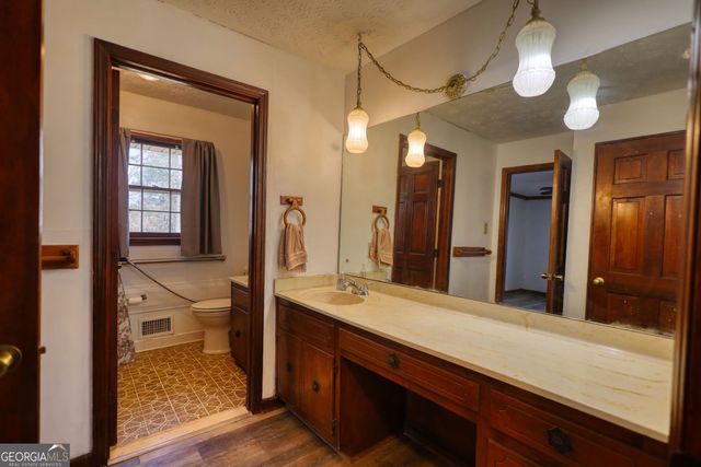 2289 Amberbrook Drive SW, Conyers, GA 30094