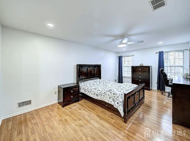 351 Bowler Court, Piscataway, NJ 08854