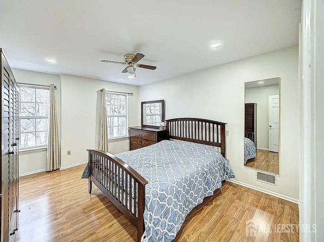 351 Bowler Court, Piscataway, NJ 08854
