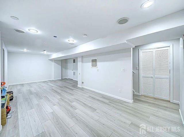 351 Bowler Court, Piscataway, NJ 08854