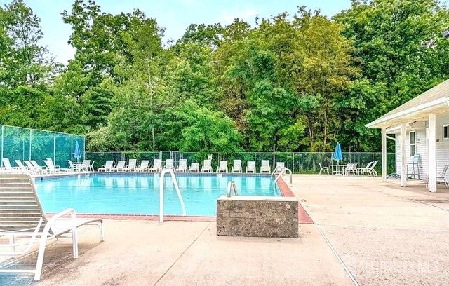 351 Bowler Court, Piscataway, NJ 08854