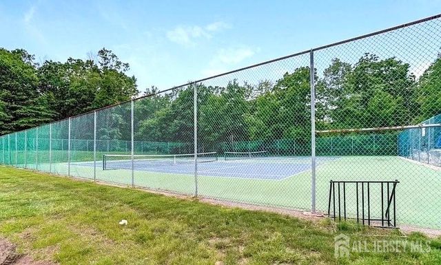 351 Bowler Court, Piscataway, NJ 08854
