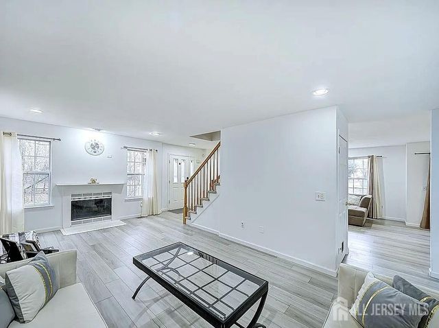 351 Bowler Court, Piscataway, NJ 08854