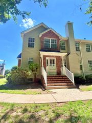 351 Bowler Court, Piscataway, NJ 08854