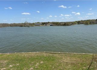 11000 N Lake Mist Lane, Willis, TX 77318