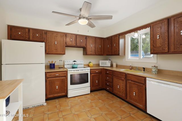 253 Forest Avenue, Middletown, NJ 07748