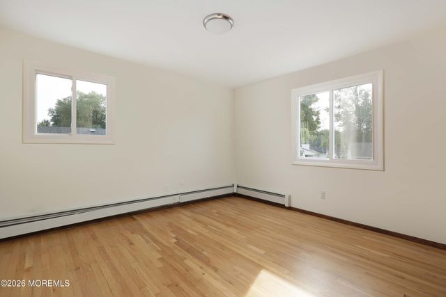253 Forest Avenue, Middletown, NJ 07748