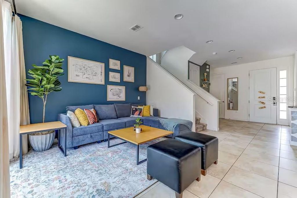 Image 8 of property listing at 2662 ROADSTER LANE, Kissimmee, FL 34746