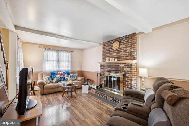 1751 BRISTOL OXFORD VALLEY RD, Levittown, PA 19057