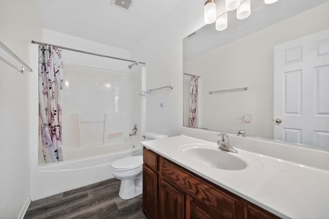 2743 ROURKE Drive 2743, Aurora, IL 60503