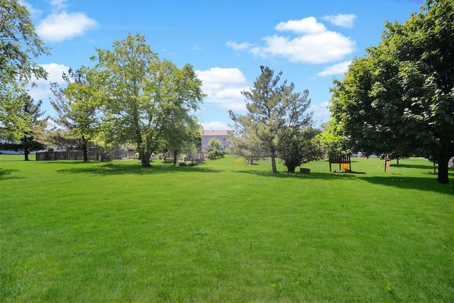 2743 ROURKE Drive 2743, Aurora, IL 60503