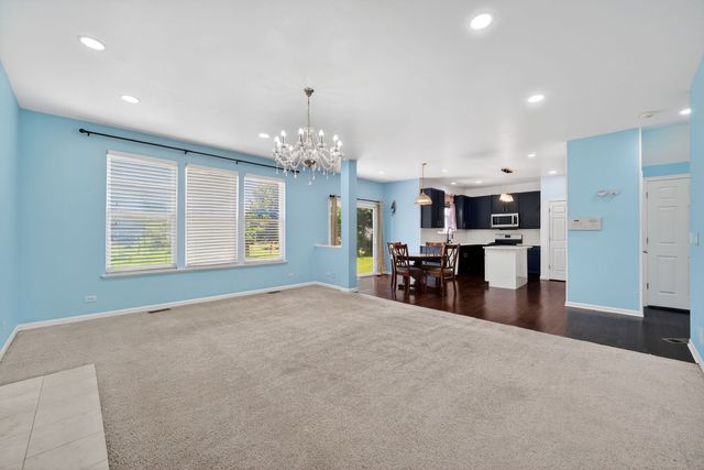 2743 ROURKE Drive 2743, Aurora, IL 60503