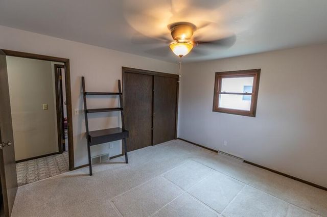 4412 Just COURT, Manitowoc, WI 54220