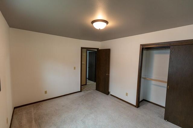 4412 Just COURT, Manitowoc, WI 54220