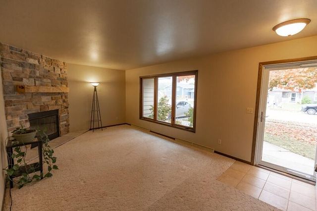 4412 Just COURT, Manitowoc, WI 54220