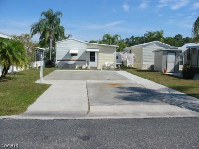 6 Fountain View BLVD, North Fort Myers, FL 33903