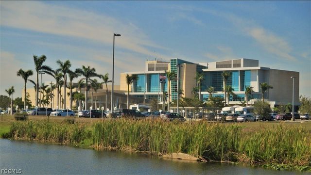 6 Fountain View BLVD, North Fort Myers, FL 33903