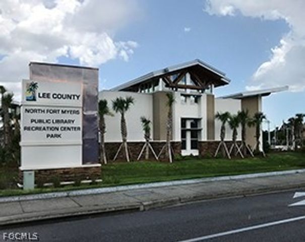 6 Fountain View BLVD, North Fort Myers, FL 33903