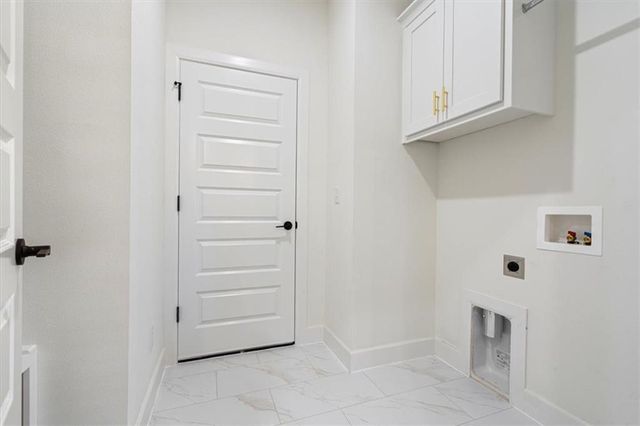 6906 SW Orange Boulevard, Bentonville, AR 72713