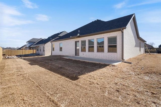 6906 SW Orange Boulevard, Bentonville, AR 72713