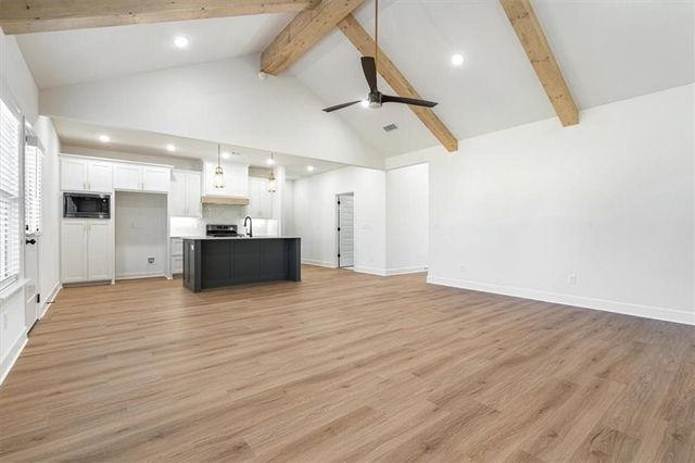 6906 SW Orange Boulevard, Bentonville, AR 72713