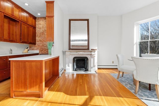 28 Worcester Sq 3, Boston, MA 02118