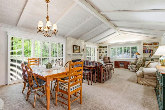 8 Country Club Gate, Pacific Grove, CA 93950