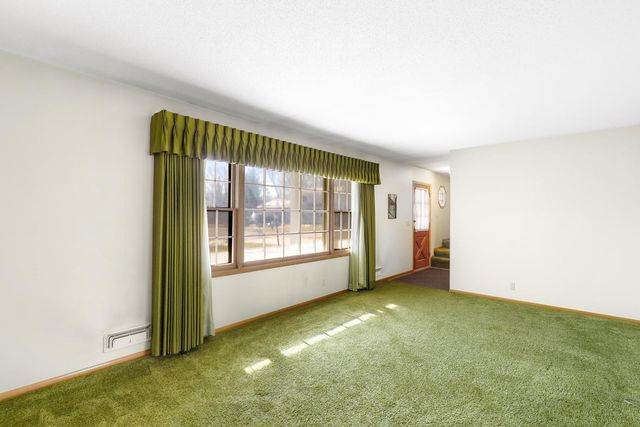 624 109th Lane NE, Blaine, MN 55434