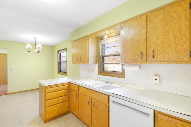 624 109th Lane NE, Blaine, MN 55434