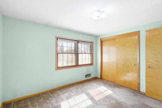 624 109th Lane NE, Blaine, MN 55434