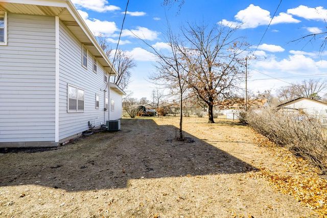 624 109th Lane NE, Blaine, MN 55434