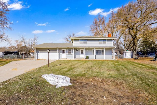 624 109th Lane NE, Blaine, MN 55434