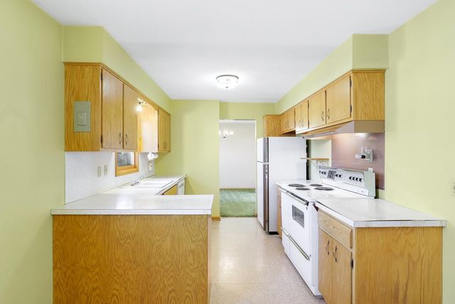 624 109th Lane NE, Blaine, MN 55434