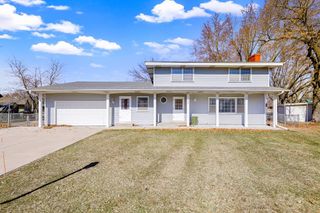624 109th Lane NE, Blaine, MN 55434