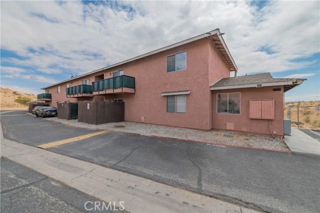 16518 Avalon Avenue, Victorville, CA 92395