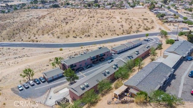 16518 Avalon Avenue, Victorville, CA 92395