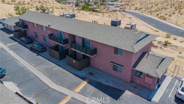 16518 Avalon Avenue, Victorville, CA 92395